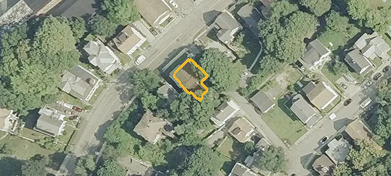 49 Boswell Ave