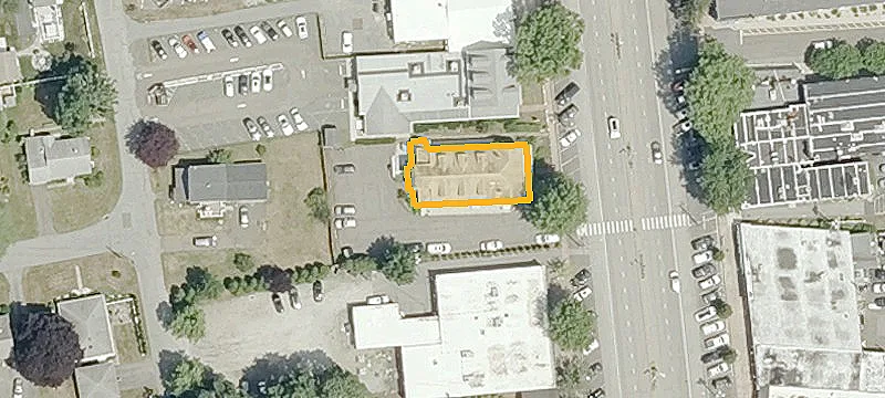 129 Main St