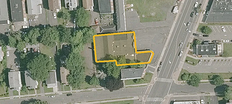 747 Maple Ave