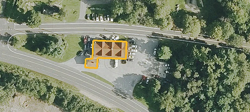 319 Greenwoods E Rd