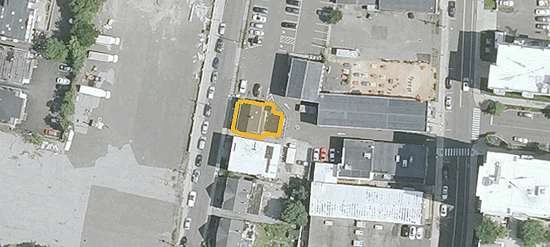 60 Gdn St