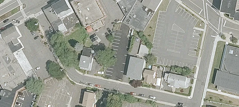 30 Benjamin St