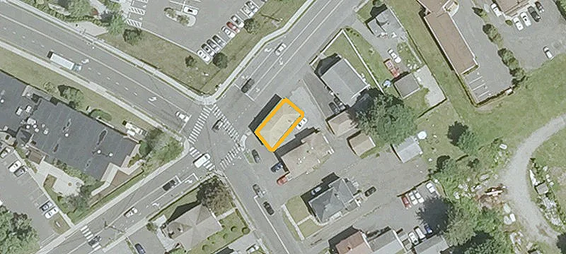 53 Locust Ave