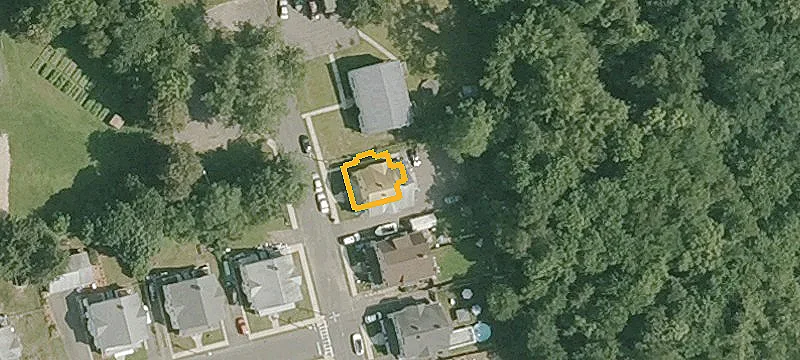 64 Hartford Ave
