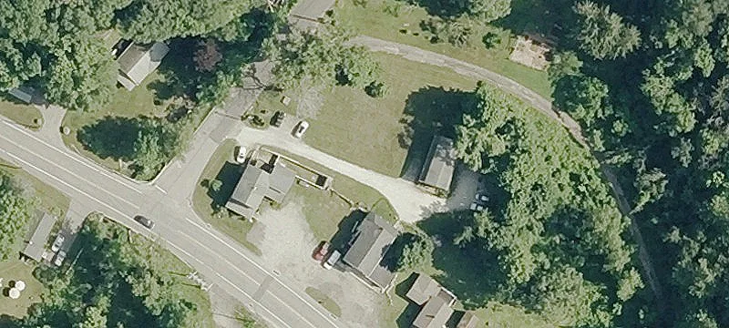 372 Greenwoods W Rd