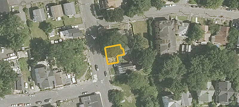 112 Bishop St