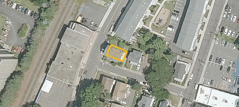 78 Colony St