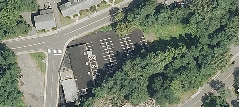 1 Vernon Ave