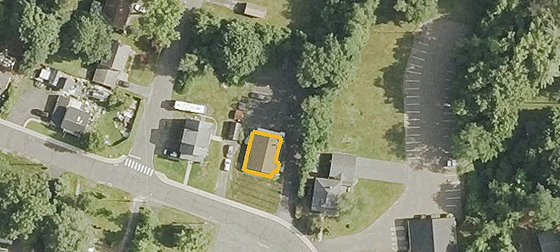 14 Maple St