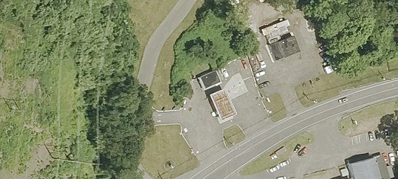 208 Foxon Rd