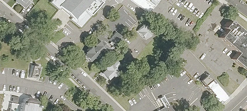 19 Laurel St