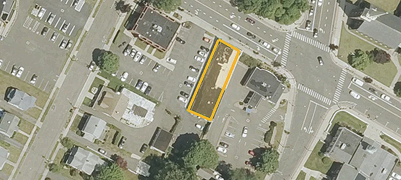 272 Main St