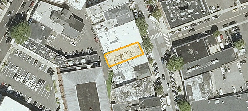 64 Greenwich Ave
