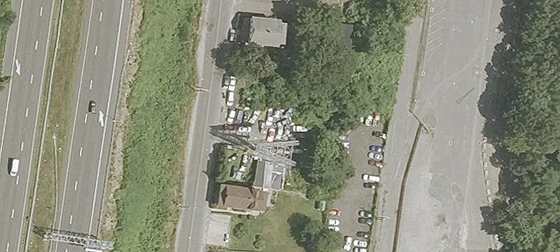447 Leonard St