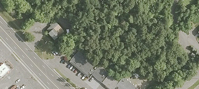 225 Albany Tpke
