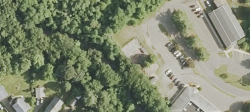 9 Riverside Ave