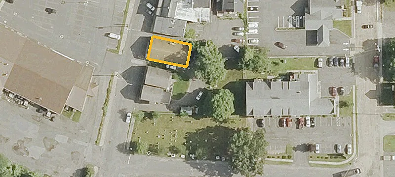 15 Main St