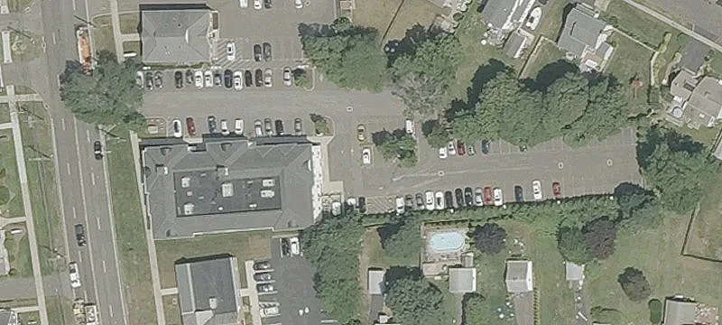3272 Main St