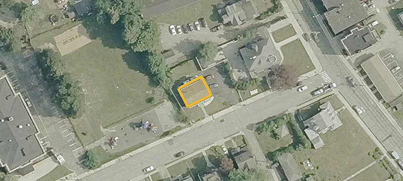 17 School St