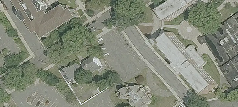 465 University Ave