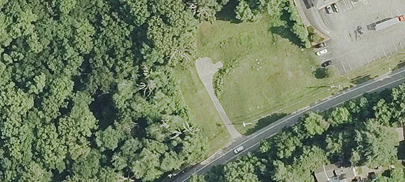 22 Squaw Holw Rd