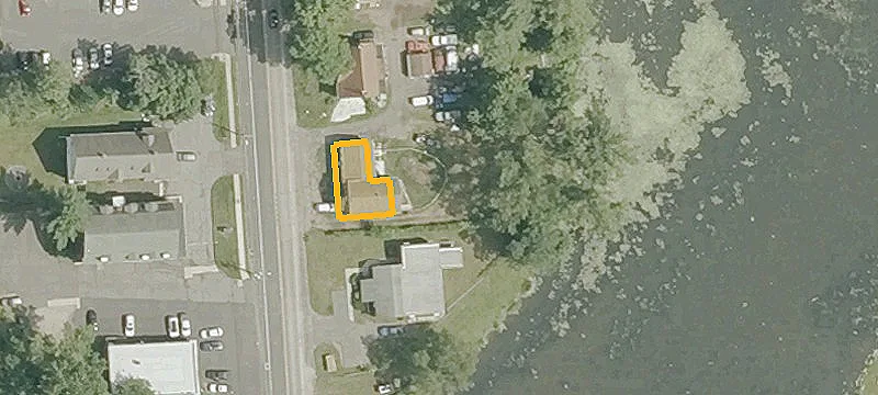 95 Main St