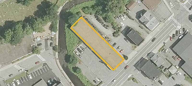 137 Main St