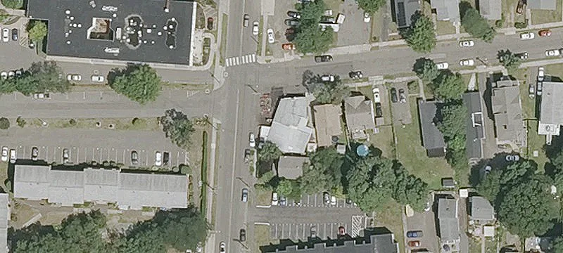 301 Savin Ave