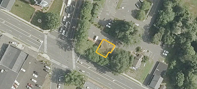 2 Simsbury Rd