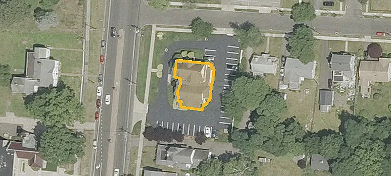 2220 Main St
