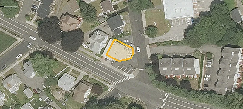 61-65 Howe Ave
