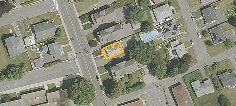 389 Highland Ave