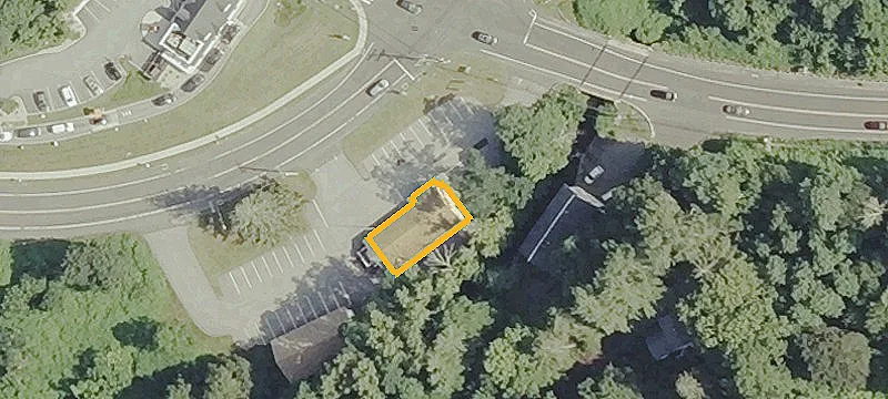 495 Main St