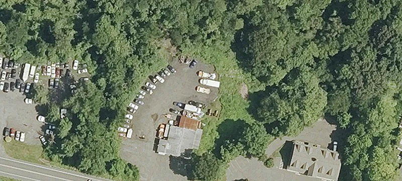 1349 Southford Rd