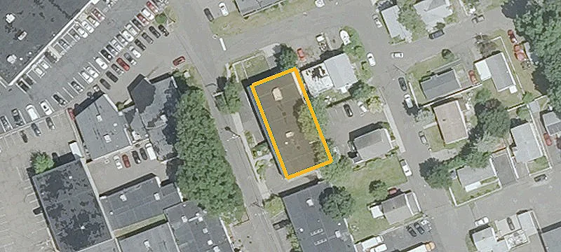 24 Lois St