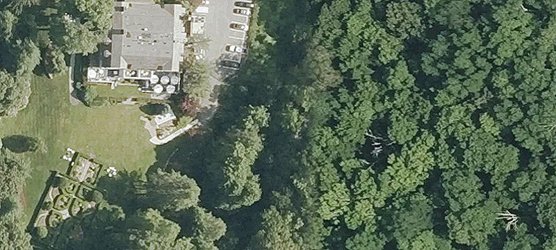 118 Woodbury Rd