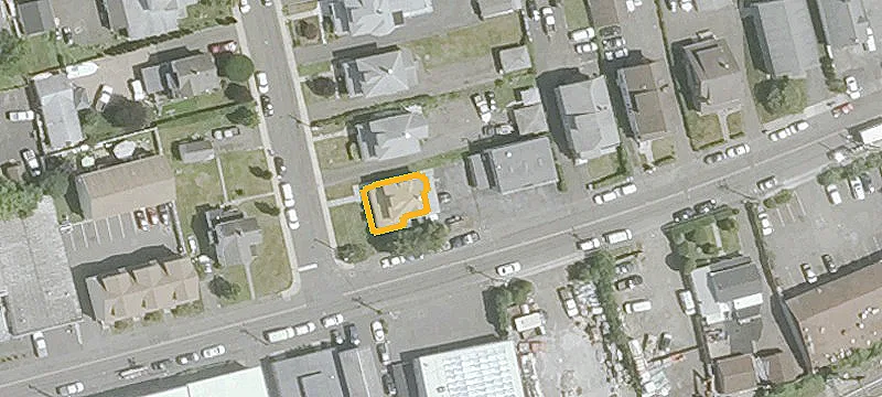 2 Edlie Ave
