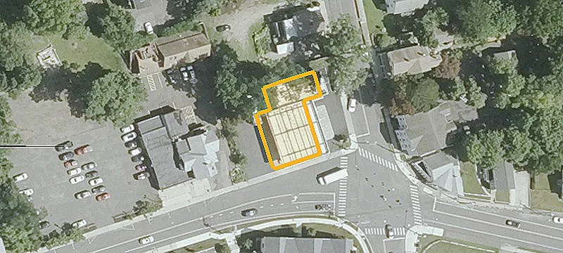 77 Greenwood Ave