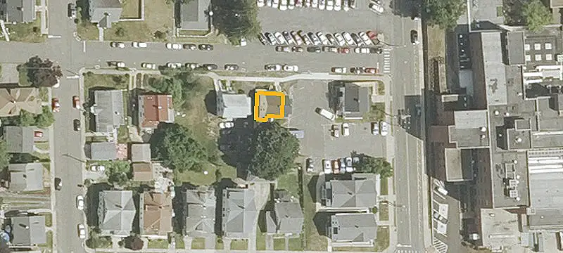 2 Mtn St