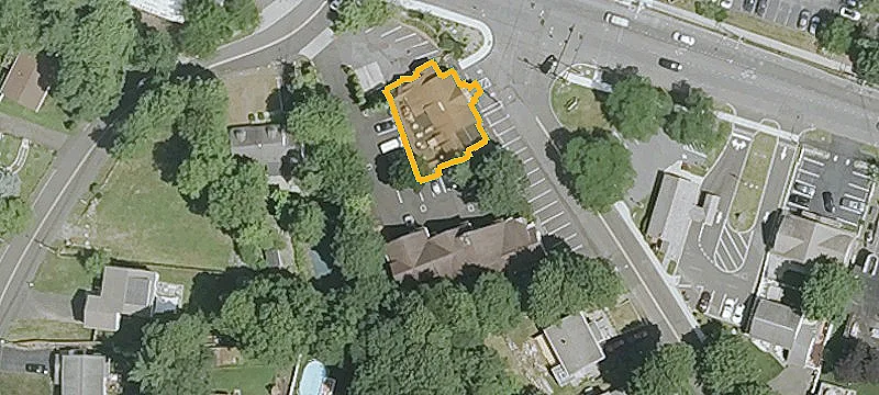 17 Bartlett Ave