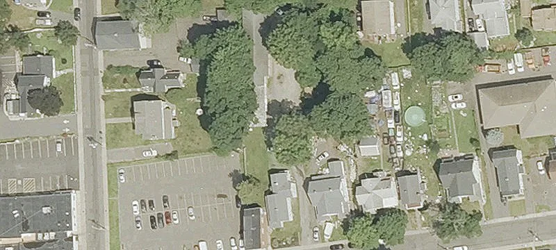55 Oak St