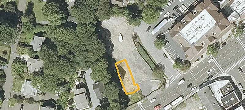 100 Putnam Ave