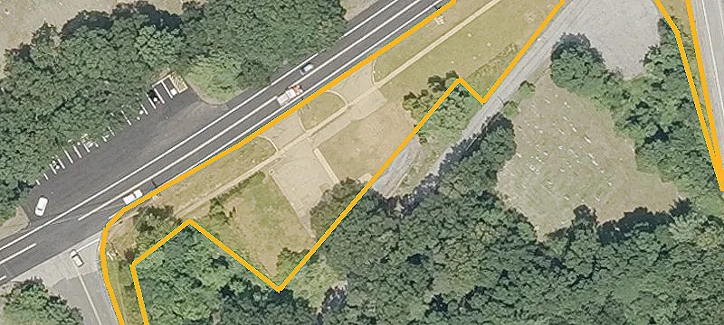 79 Middletown Rd