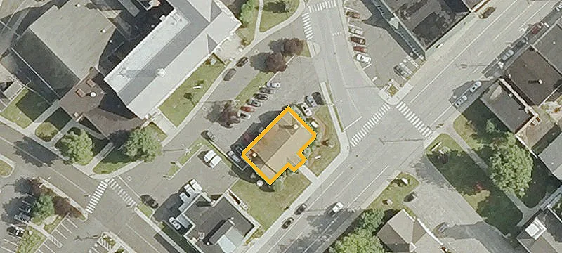 140 Main St