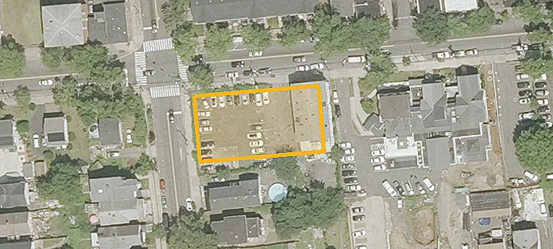 388 Grand Ave