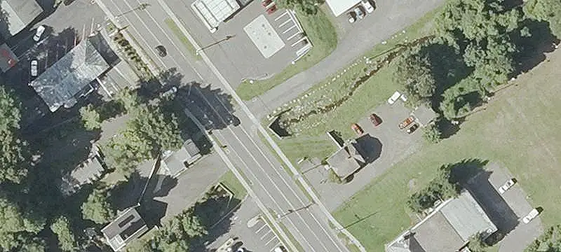 1101 Main St