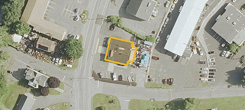323 Main St