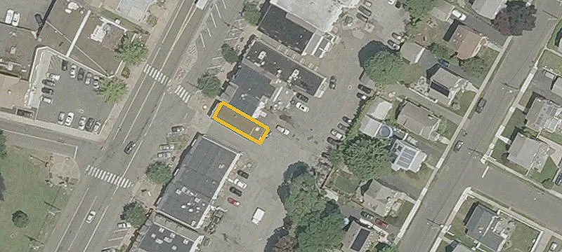 3604 Main St