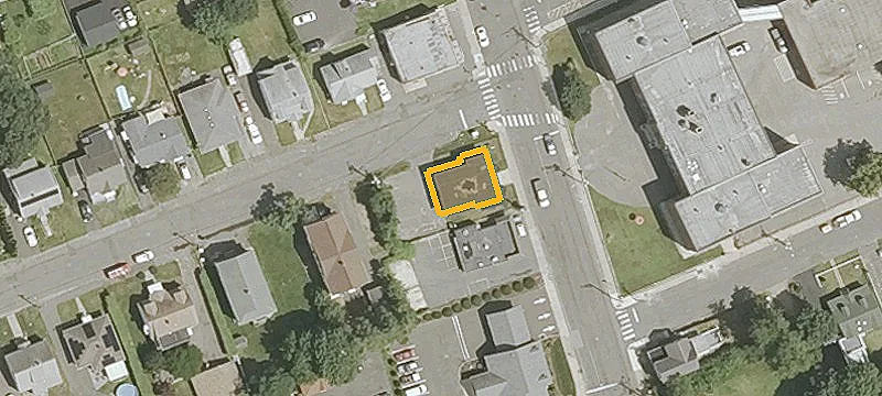808 Highland Ave