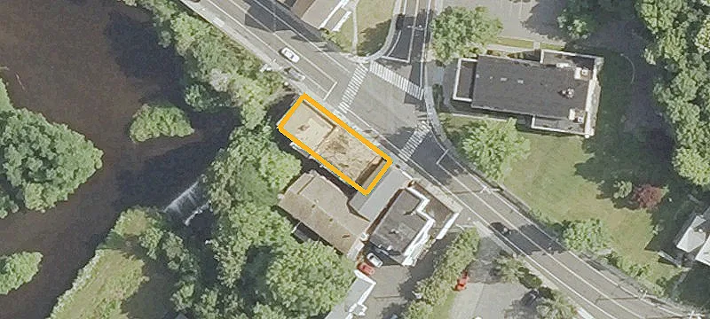 141 Main St